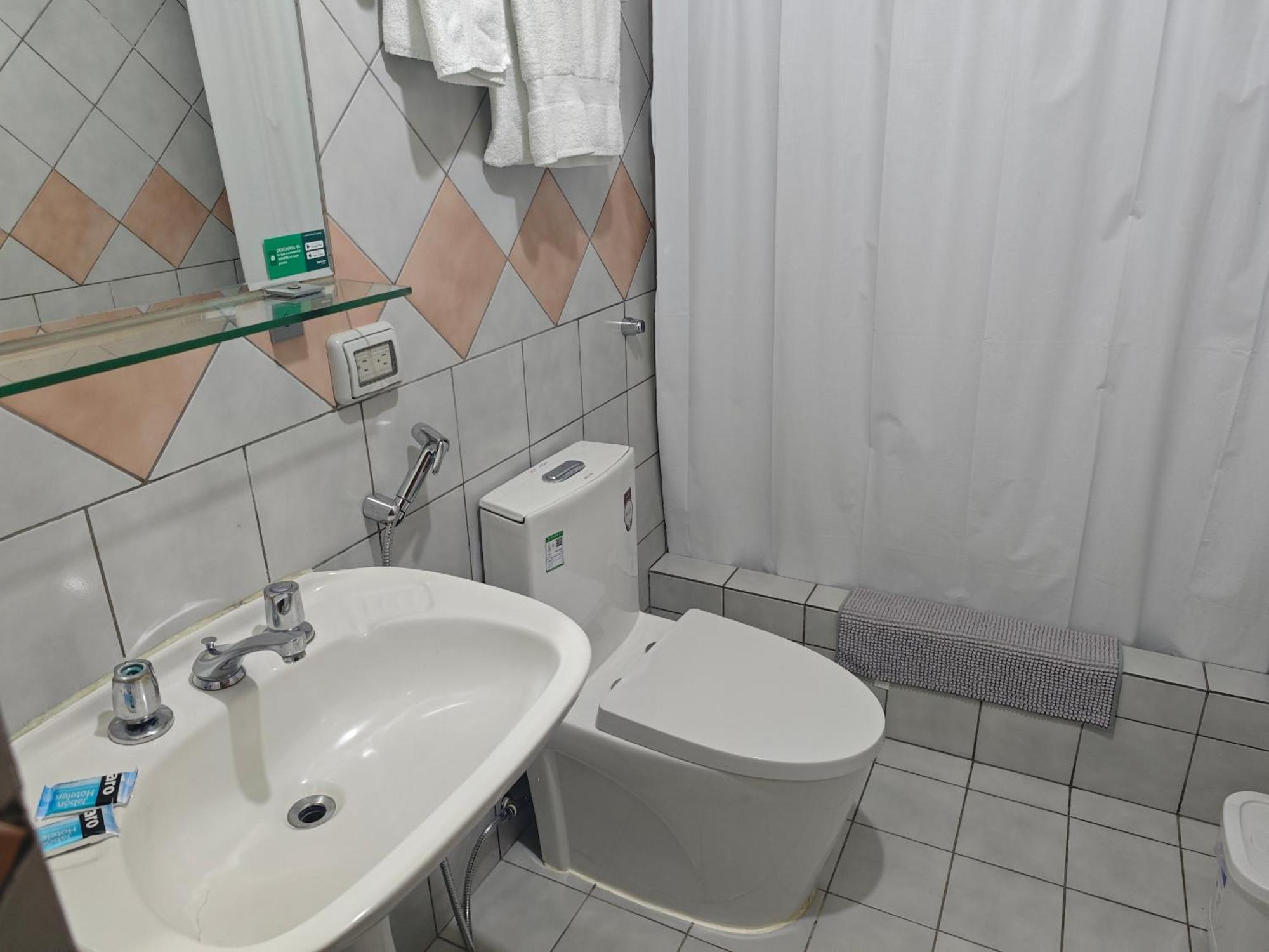 Hotel San Isidro Inn Lima Zewnętrze zdjęcie